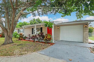 3624 Linkwood St in New Port Richey, FL - Building Photo