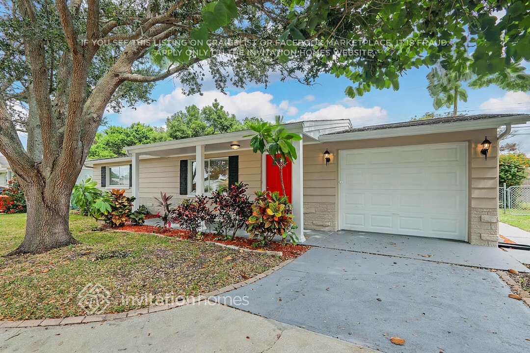 3624 Linkwood St in New Port Richey, FL - Building Photo