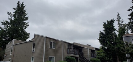 Shiloh Village Apartments in Everett, WA - Foto de edificio - Building Photo