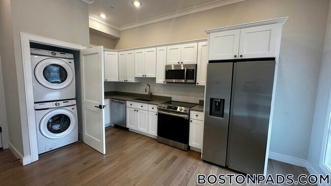 16-18 HighGate St. in Boston, MA - Foto de edificio - Building Photo