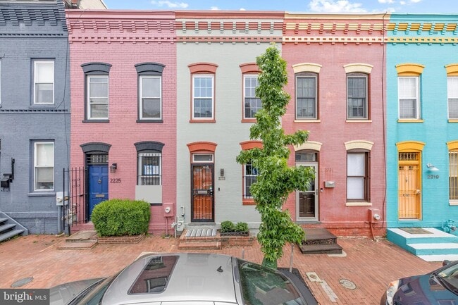 property at 2223 12th Pl NW