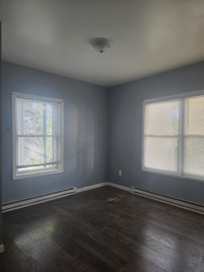 14 Wood St in Waterbury, CT - Building Photo - Building Photo