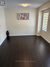 27 Ariel Rd in Brampton, ON - Building Photo - Building Photo