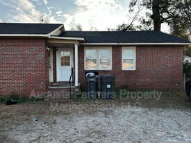 2237 Bungalow Rd in Augusta, GA - Building Photo