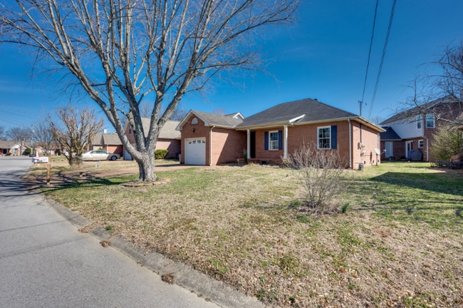 109 Dogwood Pl in Hendersonville, TN - Building Photo - Building Photo