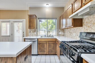 2104 Grove Dr in Round Rock, TX - Building Photo - Building Photo