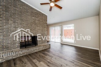 9538 Vinewood Dr in Dallas, TX - Building Photo - Building Photo