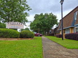 1121 Morningside Dr in Perry, GA - Building Photo