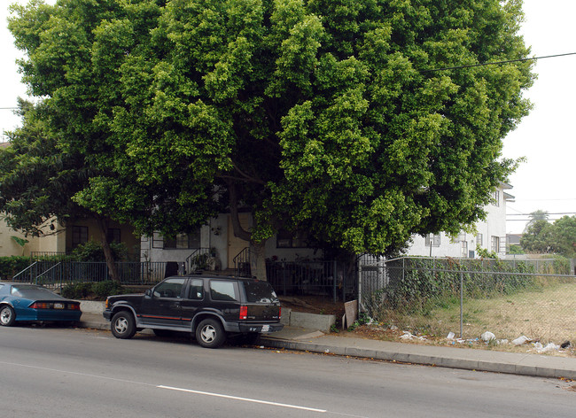 12916 S Vermont Ave in Gardena, CA - Building Photo - Building Photo