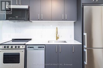 8010 Derry Rd in Milton, ON - Building Photo - Building Photo