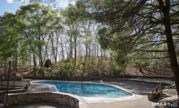 50 Aiken St in Norwalk, CT - Foto de edificio - Building Photo