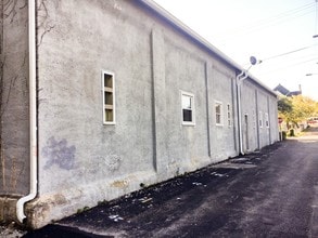 157 E Perry St in Tiffin, OH - Foto de edificio - Building Photo