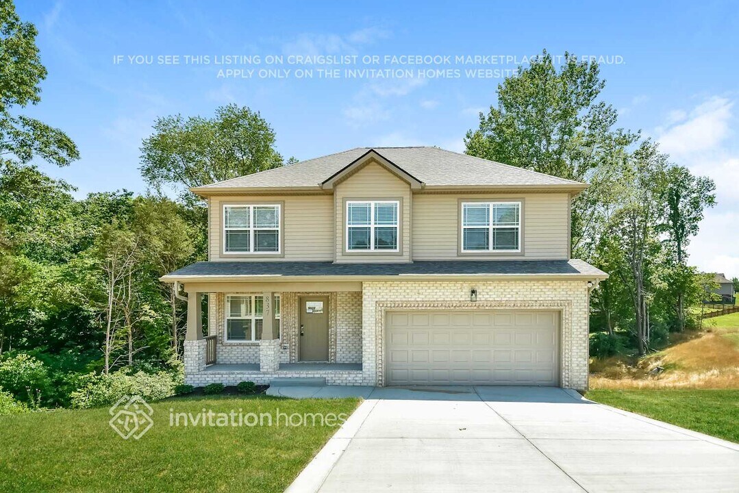 837 Cedar Ln in Springfield, TN - Building Photo