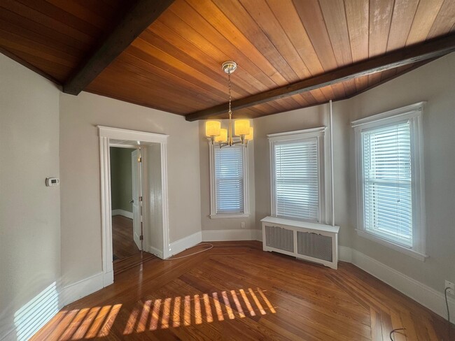 27 Josephine Ave, Unit 2 in Somerville, MA - Building Photo - Building Photo