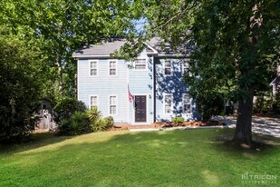 120 Kenton Dr in Irmo, SC - Building Photo