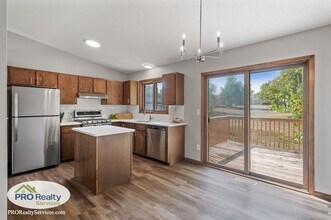 4467 Slater Rd in Eagan, MN - Building Photo - Building Photo