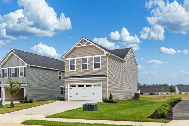 6537 Rockingham Way in Ruther Glen, VA - Building Photo - Building Photo
