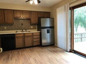 2127 Ivy Ct in Champaign, IL - Building Photo - Building Photo