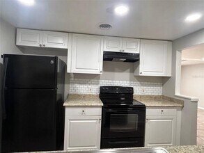 320 Cardinal Rd in Venice, FL - Building Photo - Building Photo