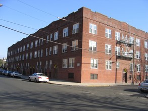 276-290 Myrtle Ave in Irvington, NJ - Foto de edificio - Building Photo