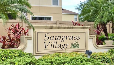 6839 46th Ln N in Pinellas Park, FL - Foto de edificio - Building Photo