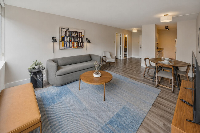 1111 30th St NW