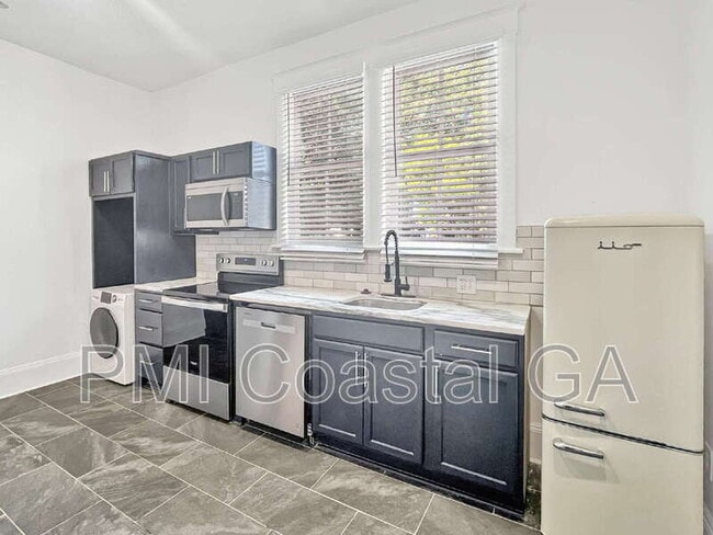 property at 2115 Lincoln St