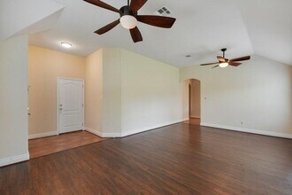 291 Cold Spring in Buda, TX - Building Photo - Building Photo