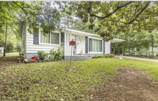 1553 Hurley Cir in Macon, GA - Building Photo