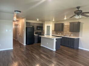 2201 Martin Luther King Jr Blvd in Killeen, TX - Building Photo - Building Photo
