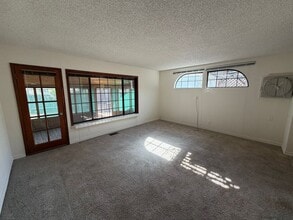 65 E Emerson Way in Sparks, NV - Building Photo - Building Photo