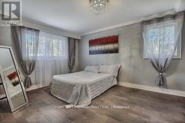 3079 Lindenlea Dr in Mississauga, ON - Building Photo - Building Photo