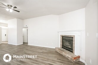 5956 Ann Marie Way in Indianapolis, IN - Foto de edificio - Building Photo