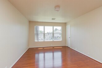 16511 Bristle Creek Dr in Houston, TX - Building Photo - Building Photo