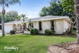 1032 SE Floresta Dr, Unit 120-2-202.1182026 in Port St. Lucie, FL - Building Photo - Building Photo