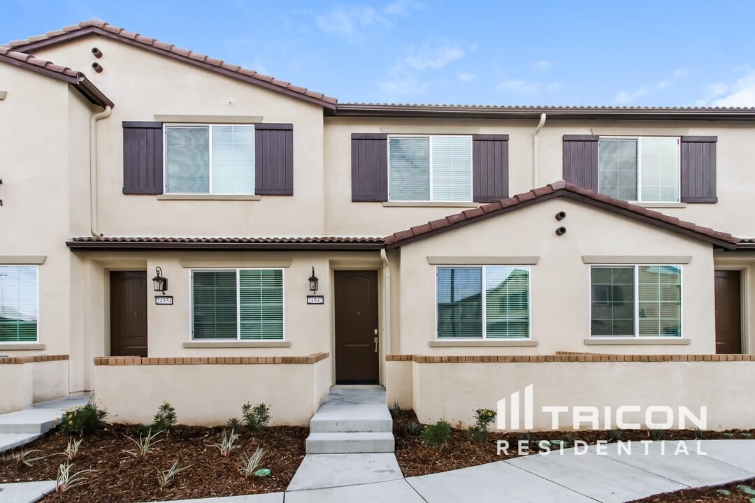 24942 Padre Ct in Wildomar, CA - Building Photo