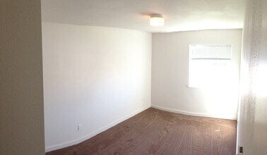 117 W Helena Ave in Ellensburg, WA - Building Photo - Building Photo