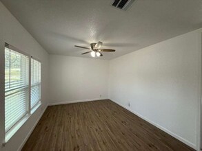 8827 Slumber Ln in Converse, TX - Building Photo - Building Photo