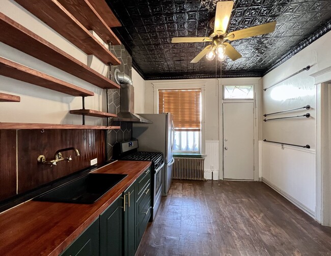 2326 S Millard Ave in Chicago, IL - Building Photo - Building Photo