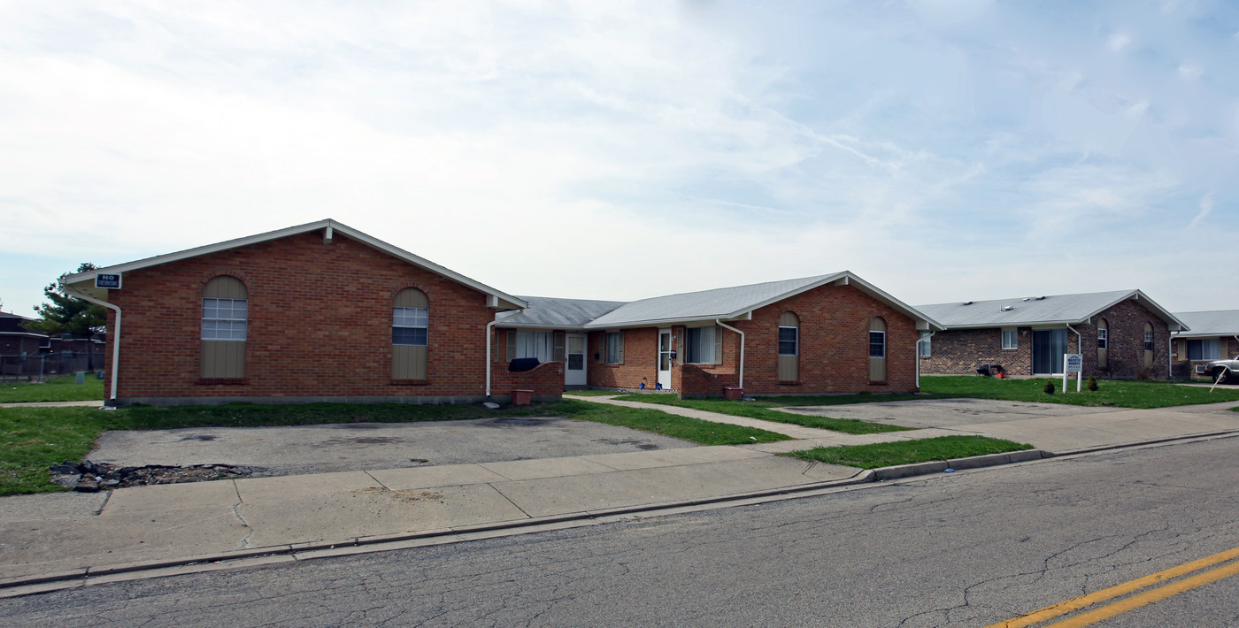 Majestic Heights in Dayton, OH - Building Photo