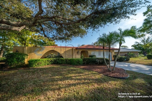 property at 468 Laurencin Dr