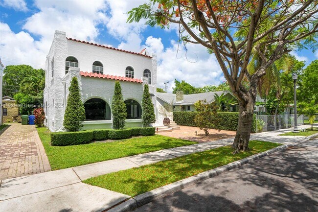 59 NE 42nd St in Miami, FL - Building Photo - Building Photo