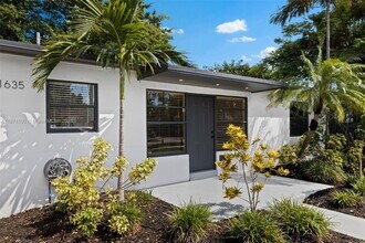 1635 Liberty St in Hollywood, FL - Building Photo - Building Photo