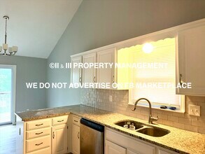 1482 W Prairie Terrace in Olathe, KS - Building Photo - Building Photo