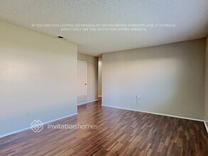 7913 Samantha Way in Sacramento, CA - Building Photo - Building Photo