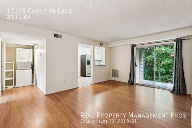 12129 Chaucer Ln in Woodbridge, VA - Building Photo - Building Photo