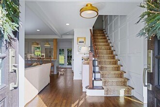 385 Knoll Woods Terrace in Roswell, GA - Building Photo - Building Photo