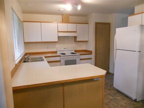 5711 10th Dr W in Everett, WA - Building Photo - Building Photo