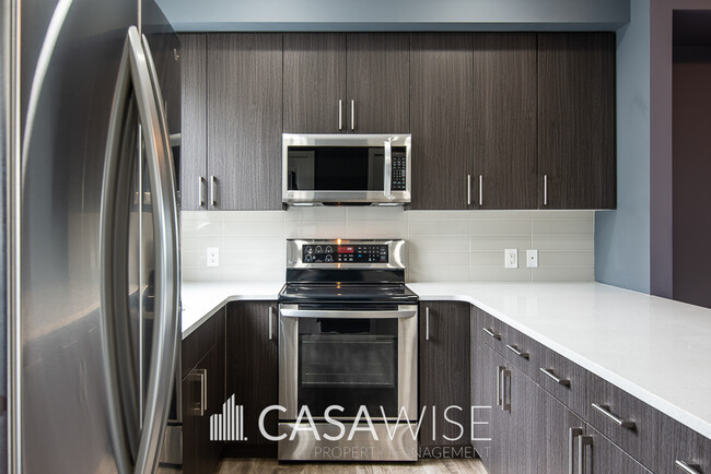 2803-2803 James Mowatt Trail SW in Edmonton, AB - Building Photo - Building Photo
