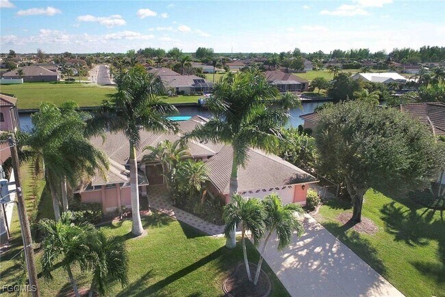 property at 105 SW 39th Pl